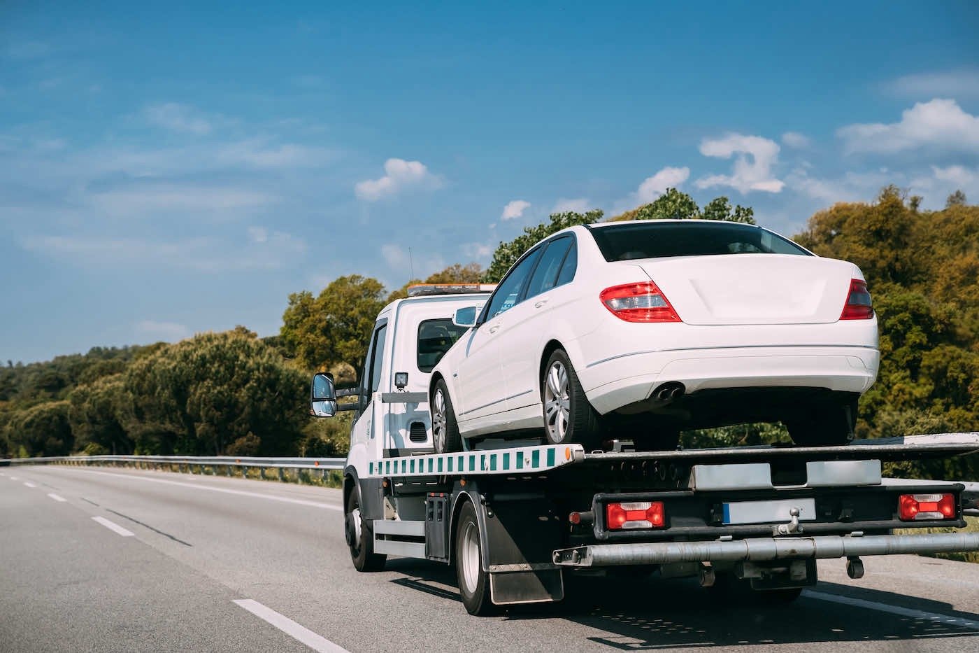 Halifax-Towing-flatbed-towing